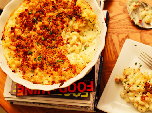 GROWN-UP BACON MAC AND CHEESE