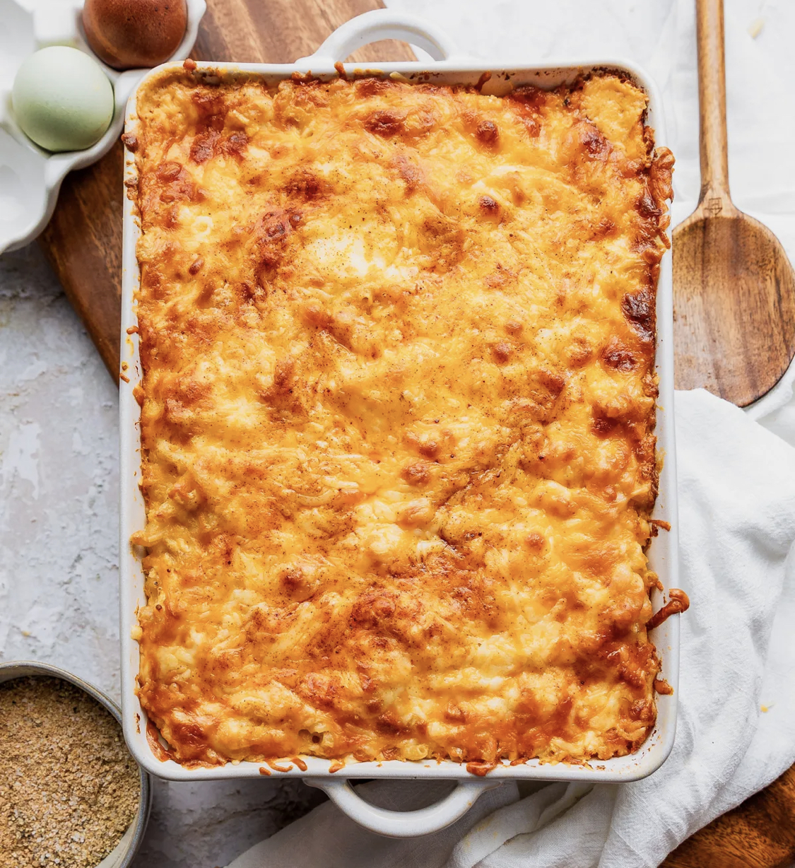 AUTHENTIC SOUTHERN BAKED MACARONI AND CHEESE