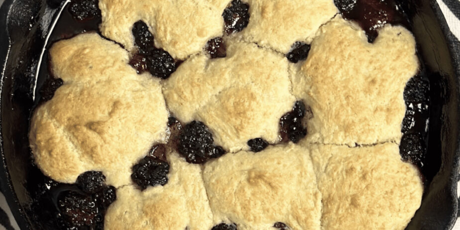 Southern Blackberry Cobbler With Rum